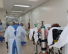 Maioria dos pacientes de covid em UTIs no Brasil tem 40 anos ou menos, aponta relatório