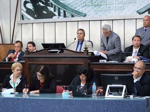 Projeto que institui o Regime de Previdência Complementar é aprovado pelo plenário