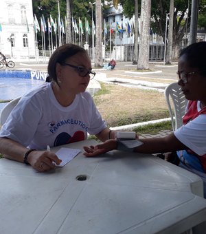 CRF/AL promove ações de saúde em Maceió e Arapiraca para comemorar o dia do farmacêutico