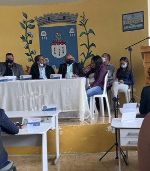 Vereadores impedem que prefeito de Minador do Negrão use recursos públicos para fins eleitorais