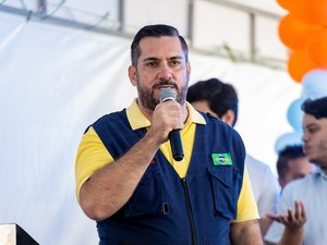 Leonardo Dias lança pré-candidatura em encontro com a presença de Eduardo Bolsonaro