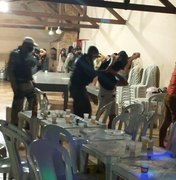População denuncia e polícia acaba com festa clandestina em Penedo