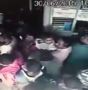 [Vídeo] Criminosos invadem e assaltam Casa Lotérica lotada em Igaci