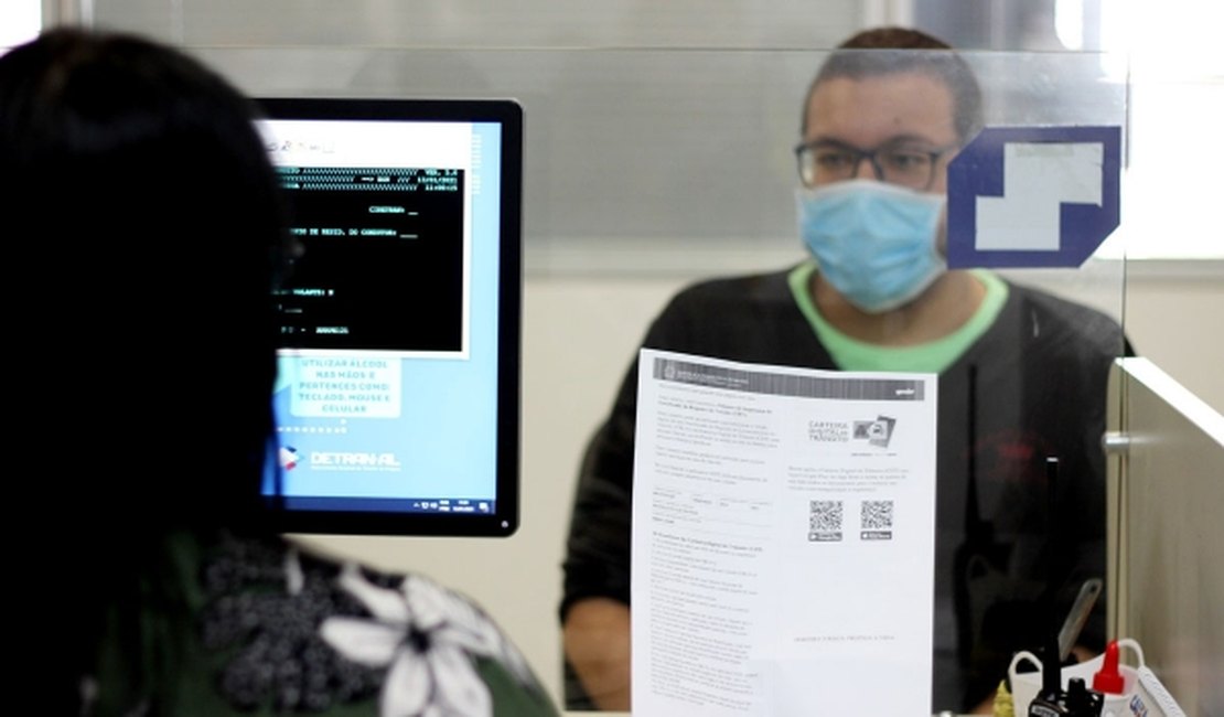 Versão digital do Certificado de Registro de Veículo já está disponível em Alagoas