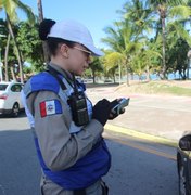 Alagoas registra 14 multas diárias por uso de celular ao volante