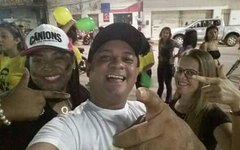 Heraldy Maxes faz campanha para Bolsonaro junto com amigos