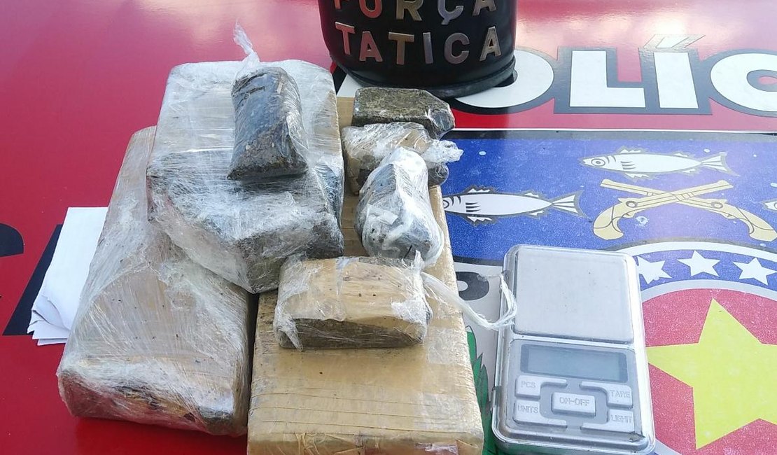 Adolescente de 17 anos é apreendido com 1,4 kg de maconha em Maceió
