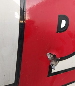 Suspeito troca tiros com policiais e sofre tiro pescoço em Colônia Leopoldina