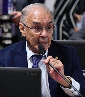 Morre aos 83 anos o senador Arolde de Oliveira (PSD), vítima da covid-19