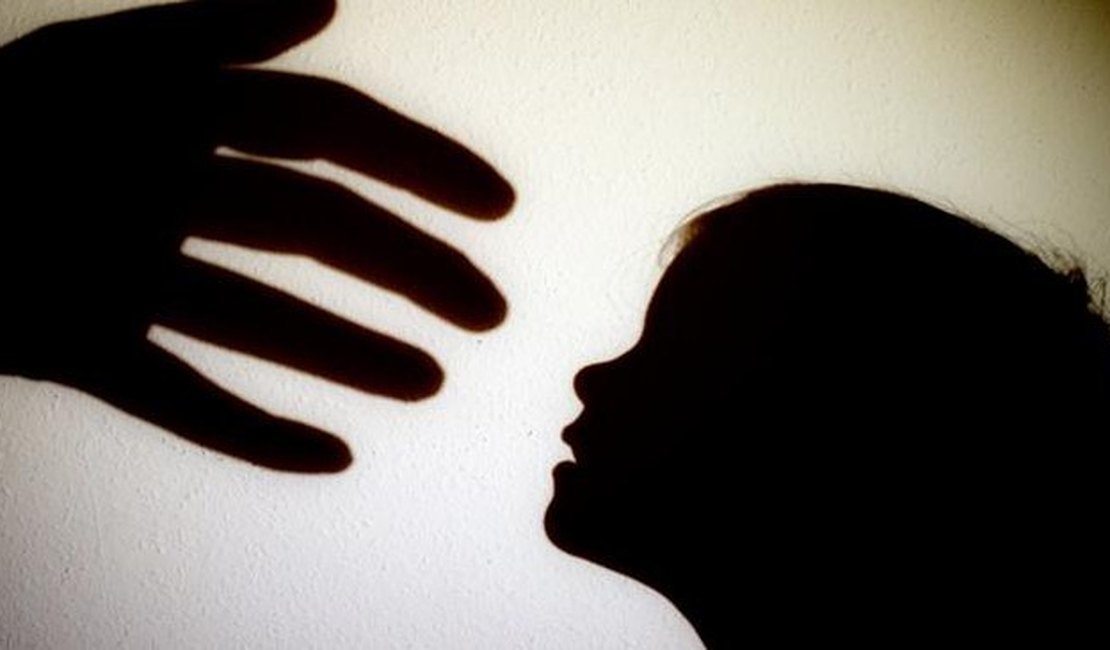 Garota de 12 anos é estuprada e engravida do padrasto em Arapiraca
