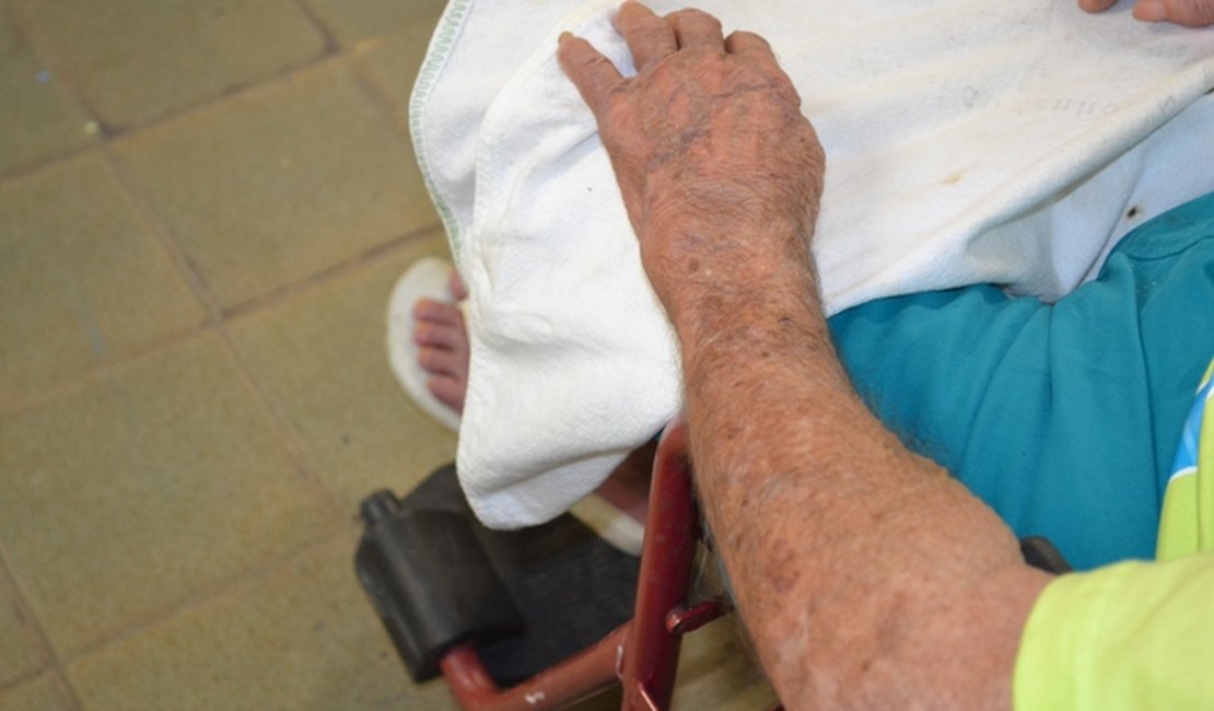 Justiça determina que Estado arque com tratamento de Fibrose de idoso