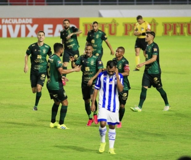 CSA perde do América-MG e perde chance de entrar no G4