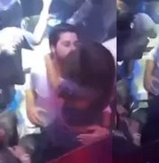 Anitta aparece trocando beijos quentes com o novo namorado em Miami