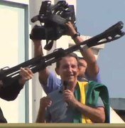 STF suspende queixa-crime contra Bolsonaro por 'fuzilar petralhada'