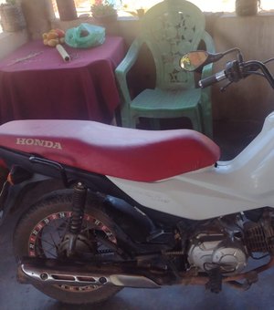 Jovem é rendido por criminosos na zona rural de Arapiraca e tem moto roubada