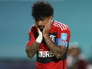 Gabigol sai em defesa de Sampaoli, e técnico justifica modificações na escalação do Flamengo