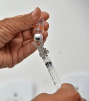 Alagoas recebe mais de 120 mil doses de vacina contra Covid ainda hoje