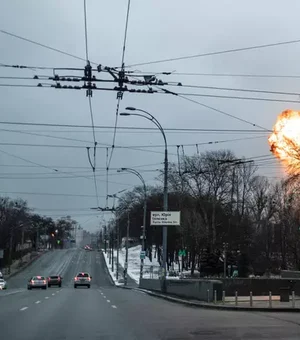 Rússia ataca torre de televisão em Kiev e emissoras saem do ar