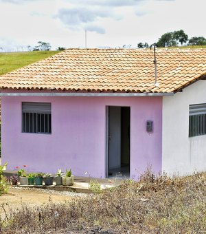 Cinquenta famílias quilombolas são contempladas com casas e cisternas