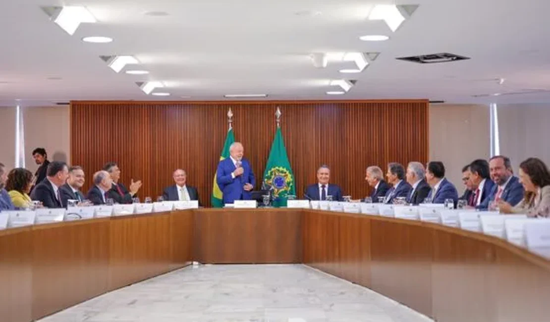 Combate à fome, moradia e saúde são prioridade do governo Lula, diz Rui Costa após reunião ministerial