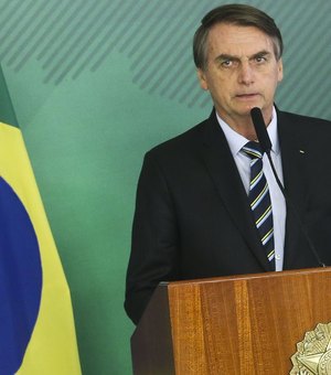 Bolsonaro promete proposta que eleva validade da CNH
