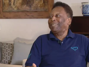 Filha de Pelé mostra vídeo inédito de documentário sobre o Rei do Futebol
