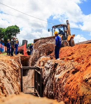 Prefeitura executa obras de saneamento em bairros da capital