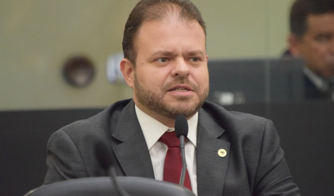 Aprovado PL de autoria do Deputado Léo Loureiro sobre a Síndrome de Irlen