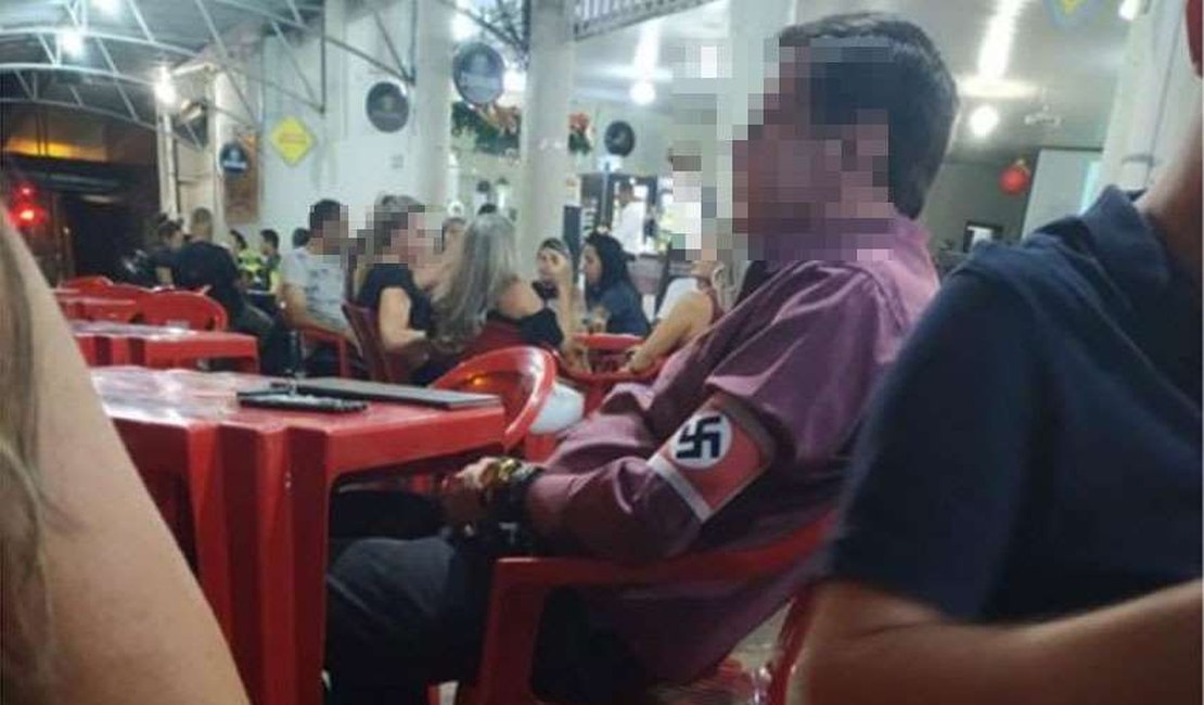 Cliente com símbolo nazista em bar provoca indignação em cidade de Minas