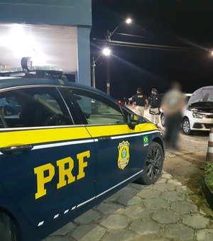 Mulher foragida da Justiça de Sergipe e comparsas são presos em São Sebastião