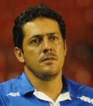 Agora no ASA,Maurílio Silva recebeu prêmio de melhor técnico no Ceará