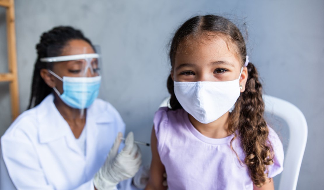 Prefeitura de Penedo inicia vacina contra Covid para crianças com 11 anos