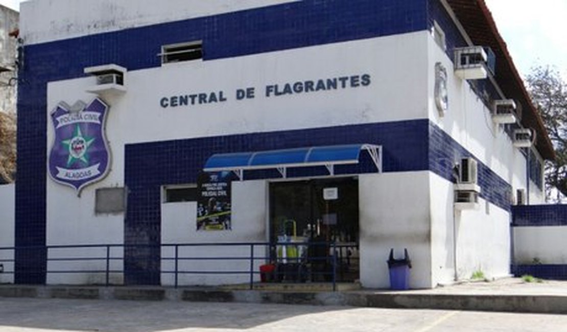 Adolescente é flagrado com crack na Barra de Santo Antônio