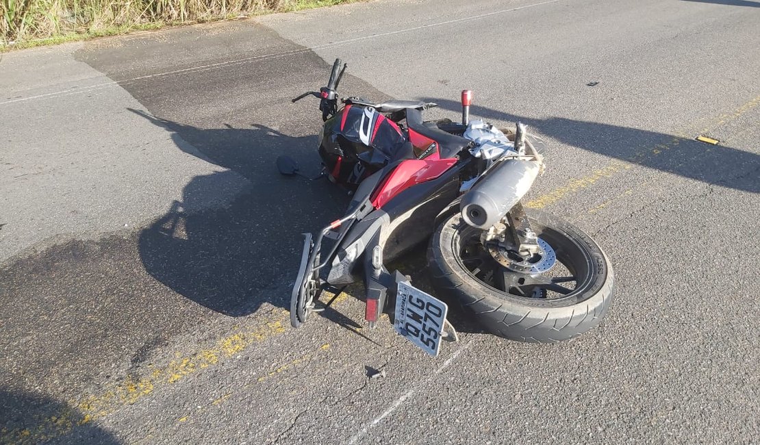 Colisão envolvendo moto e caminhão causa morte de arapiraquense na AL 115, em Igaci