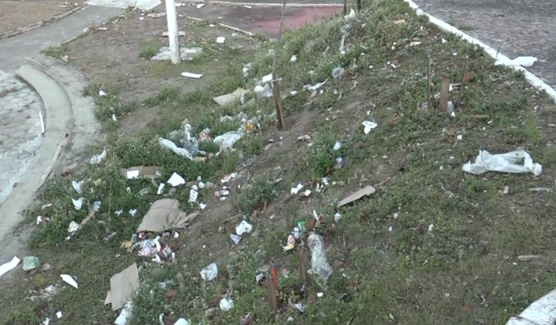 [Vídeo] Parque Ceci Cunha amarga abandono pela gestão municipal