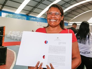 Moradia Legal: mais de 100 famílias são beneficiadas em Chã Preta