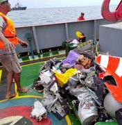 Avião cai no mar da Indonésia com mais de 180 pessoas a bordo