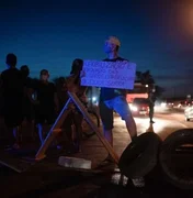 População protesta após falha no fornecimento de energia no Amapá