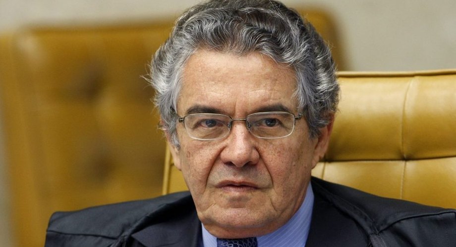 Ministro Marco Aurélio Melo dá prosseguimento à denúncia contra Bolsonaro