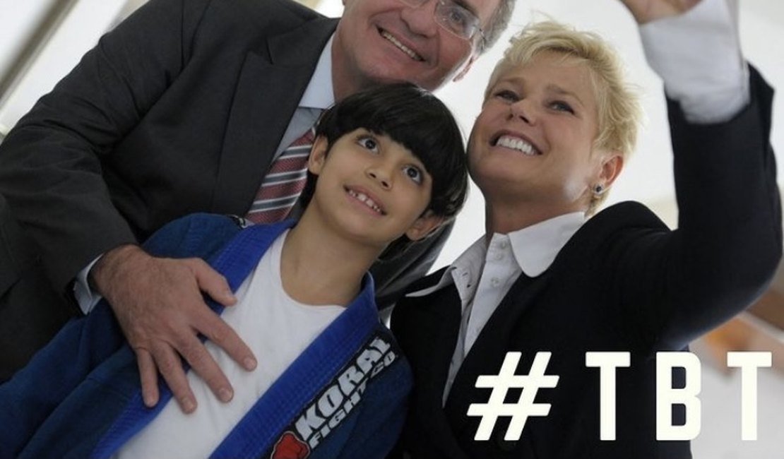 Renan Calheiros posta foto com Xuxa em suas redes sociais