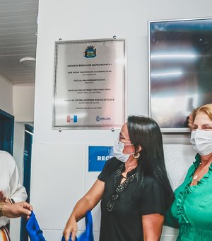 Prefeita Ceci Rocha entrega três unidades de saúde reformadas para ampliar atendimento humanizado à população