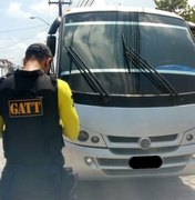 SMTT recolhe veículos clandestinos em operação