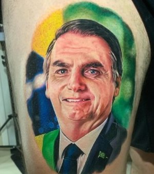 Tatuador arapiraquense viraliza após fazer tatuagem realista de Bolsonaro