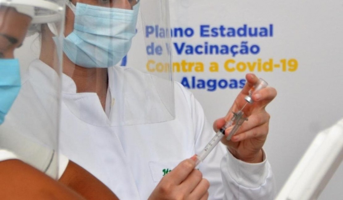 334.811 doses das vacinas contra a Covid-19 foram aplicadas em AL