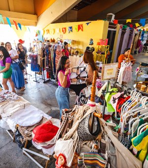 Bazar de artesãos homenageia folclore no Mercado do Artesanato da Levada