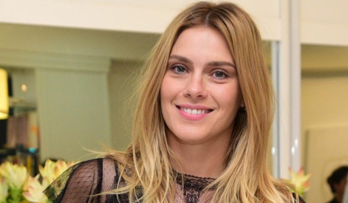 Carolina Dieckmann recebe apoio de muitas celebridades após anunciar morte da mãe
