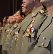 Polícia Militar celebra Dia do Soldado com promoções e outorgas de medalhas