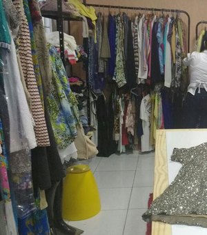 [Vídeo] Bazar de roupas arrecada fundos para crianças da periferia de Arapiraca