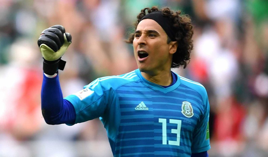 Melhor goleiro da fase dos grupos da Copa espera pelo Brasil
