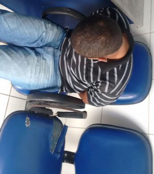 Após tentativa de roubo, jovem é agredido e preso no Jacintinho 